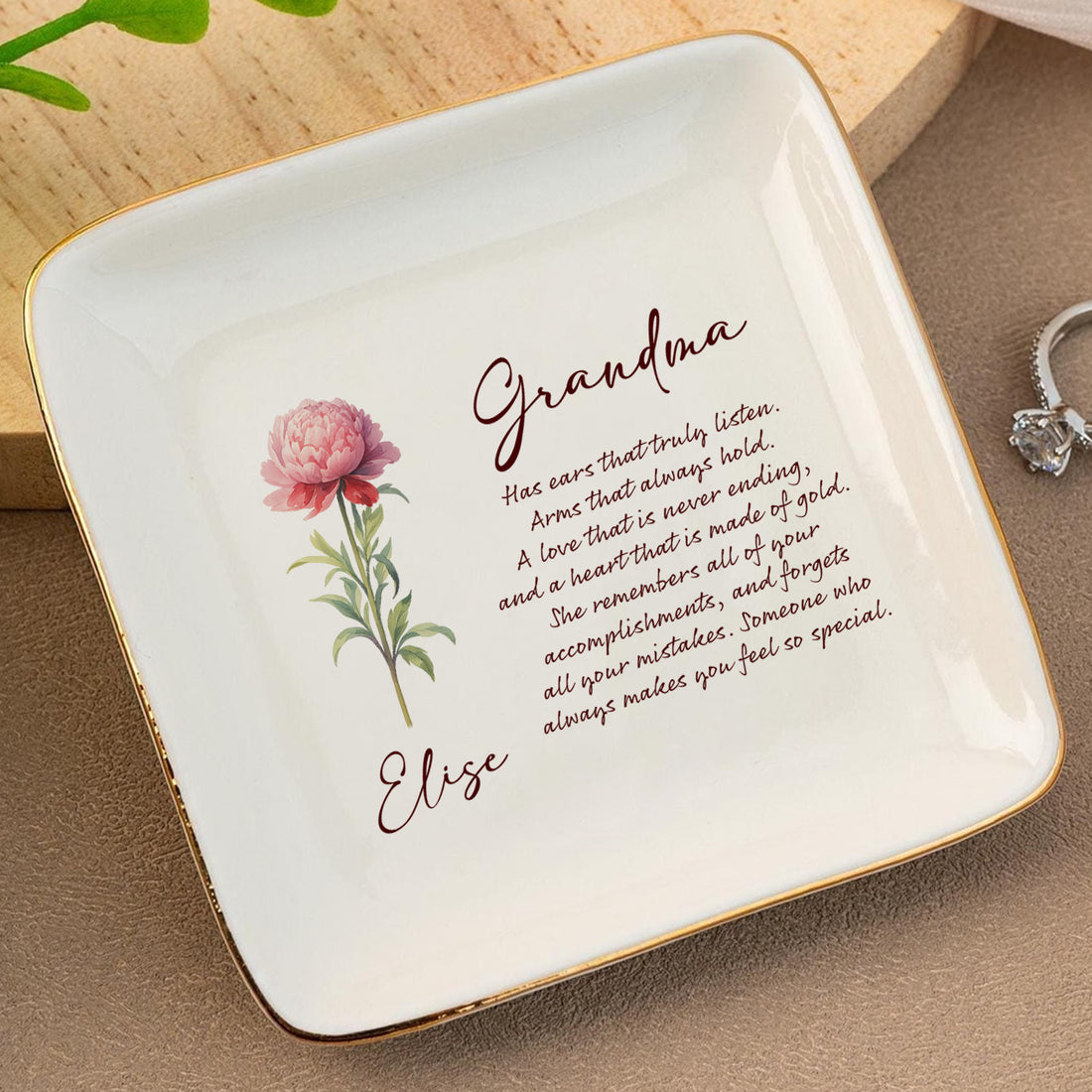 Grandma Has Ears That Truly Listen - Personalized Ceramic Ring Dish - RD21