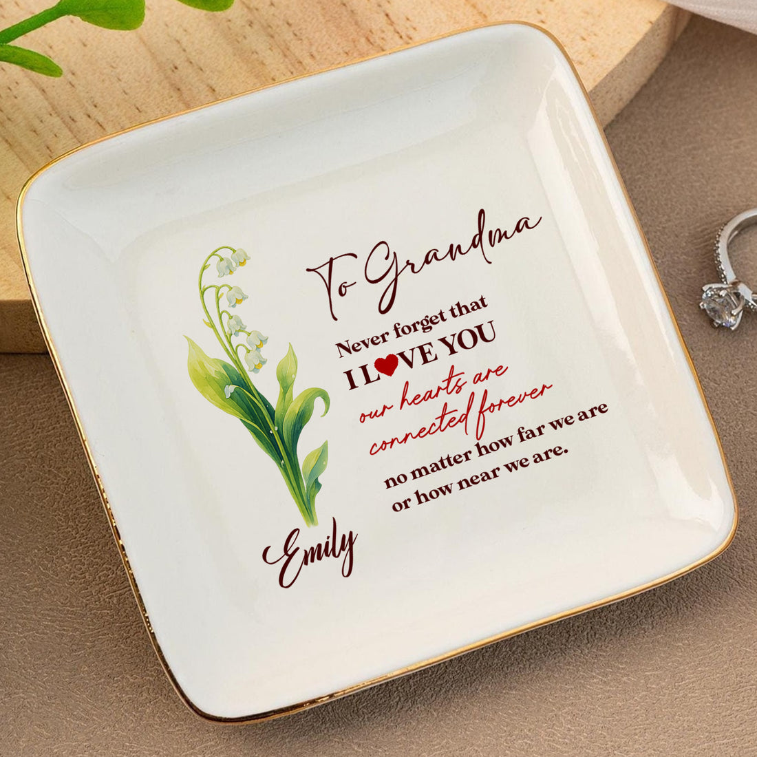 To Grandma Never Forget That I Love You - Personalized Ceramic Ring Dish - RD12