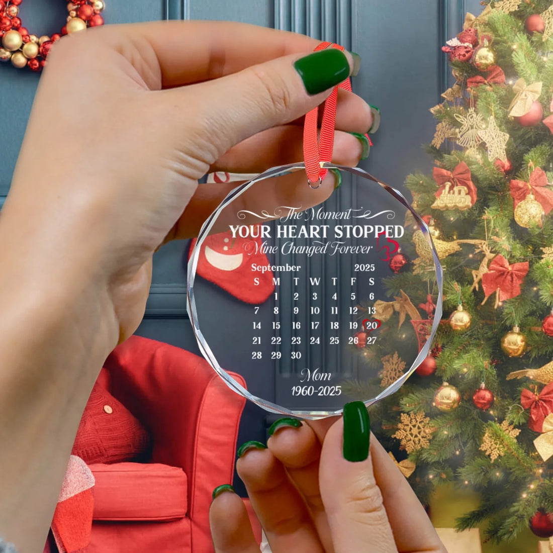 Personalized memorial glass ornament and custom remembrance date