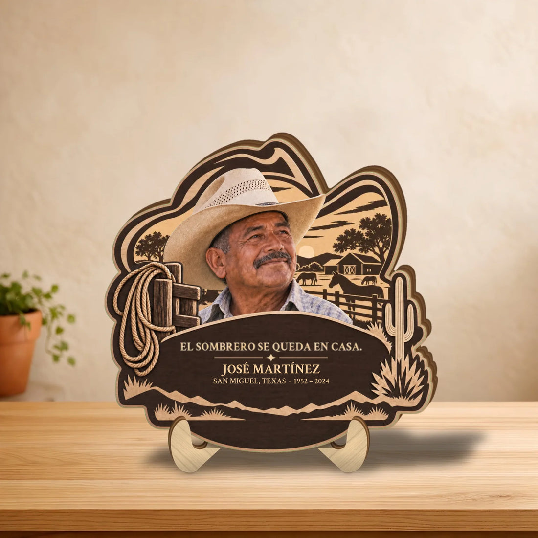Personalized Spanish memorial wooden plaque with photo, cowboy hat and ranch scene